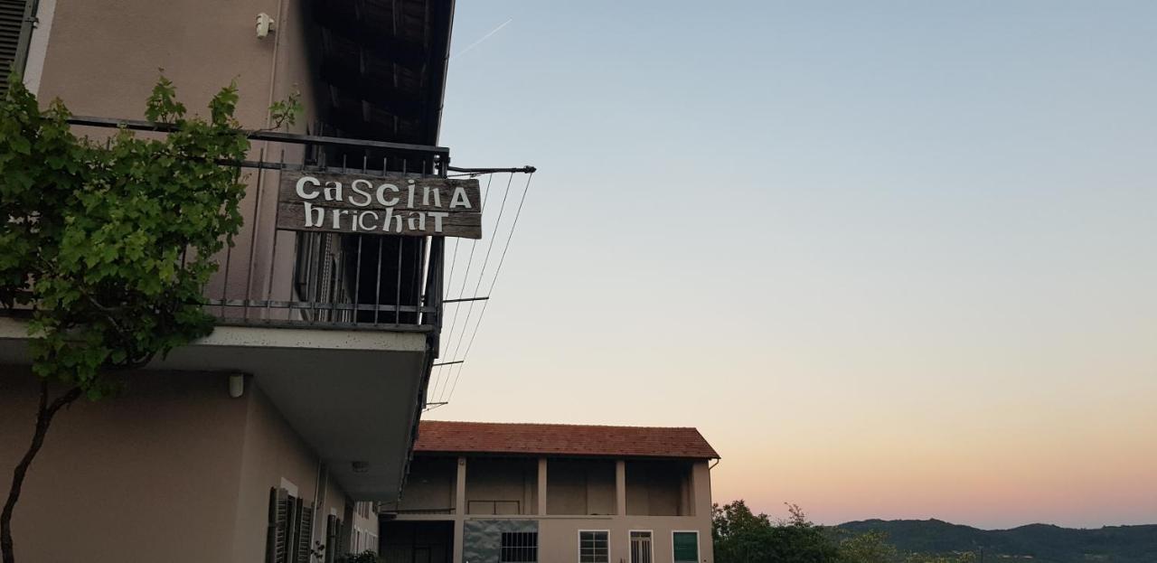Cascina Brichat Alta Langa Serravalle delle Langhe Exteriör bild